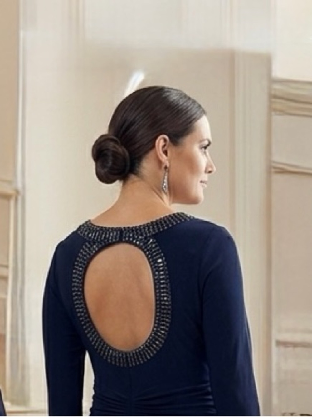 Adrianna Papell Navy Beaded Embellished Neck Gown Twist Waist Keyhole Back 14 - Picture 3 of 16